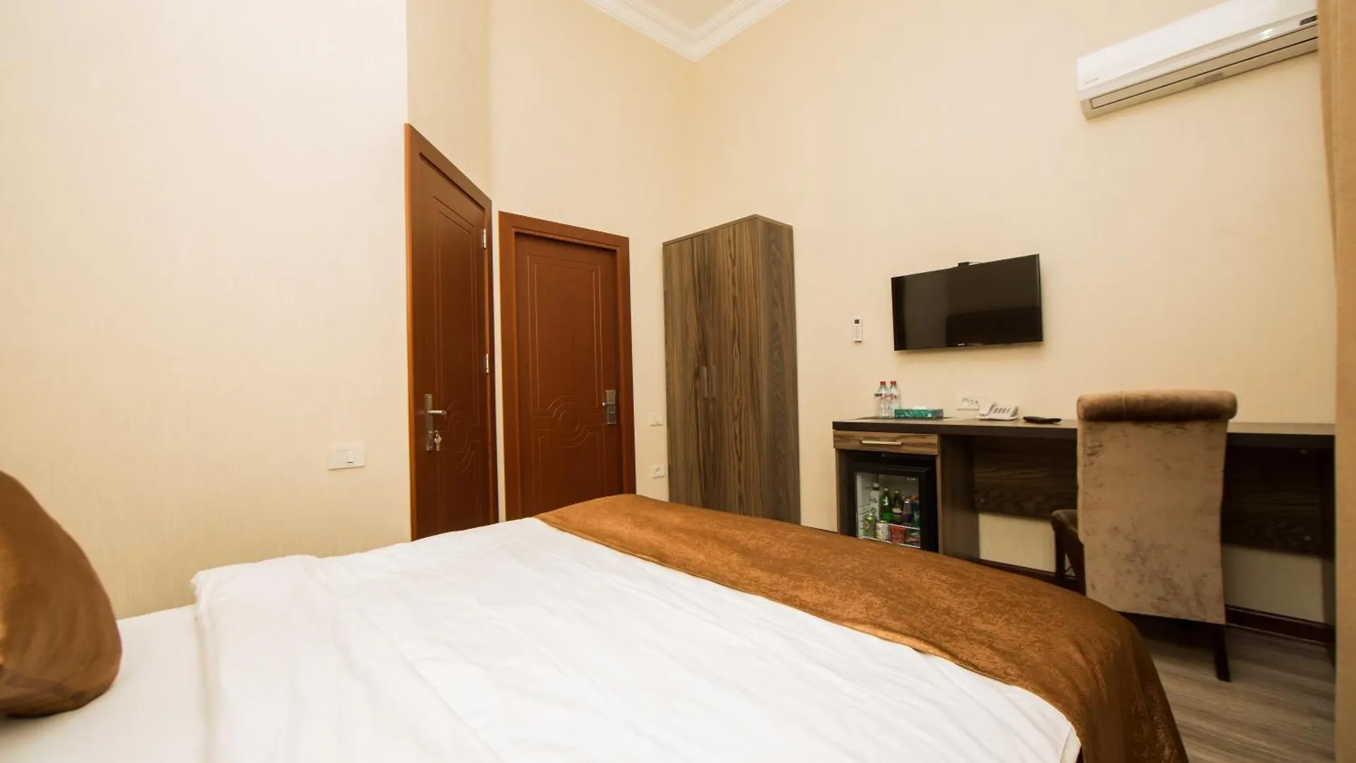 Passaje Old Hotel Baku 3*,